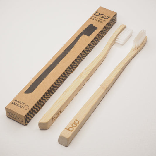 My Boo Company -- Brosse à dents adulte en bambou (médium transparent)